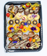 Load image into Gallery viewer, Sweet Canape Platter
