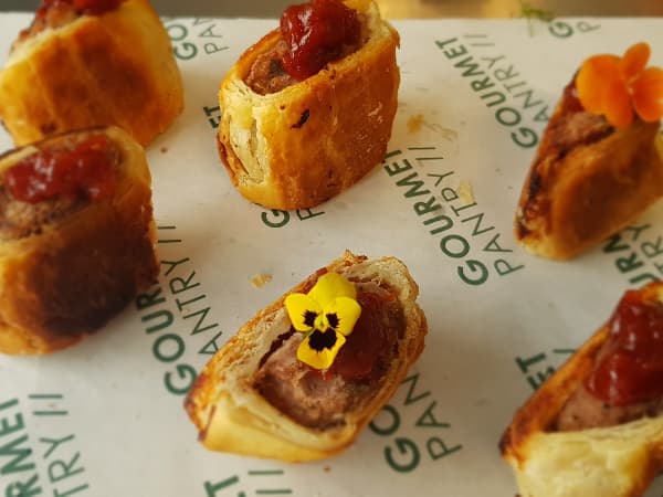 12 Gourmet Sausage Roll, Homemade Spiced Relish